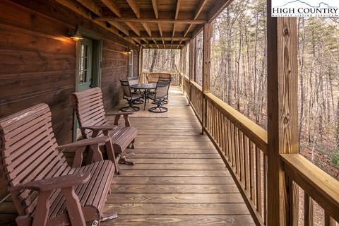 328 W Laurel Cir, Deep Gap, NC 28618 photo 26
