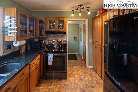 132 Grapevine Cir, Boone, NC 28607 photo 18