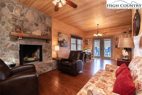 4692 Staghorn Rd, Purlear, NC 28665 photo 12