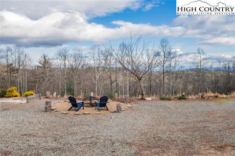4692 Staghorn Rd, Purlear, NC 28665 photo 3