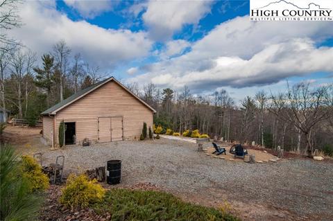 4692 Staghorn Rd, Purlear, NC 28665 photo 44