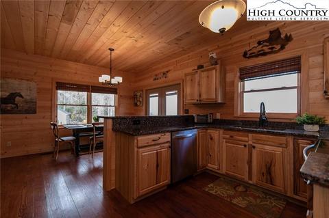 4692 Staghorn Rd, Purlear, NC 28665 photo 19