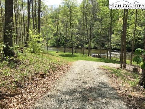 539 White Pine Dr, Ennice, NC 28623 photo 8