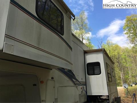539 White Pine Dr, Ennice, NC 28623 photo 14