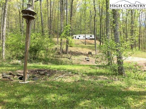 539 White Pine Dr, Ennice, NC 28623 photo 6