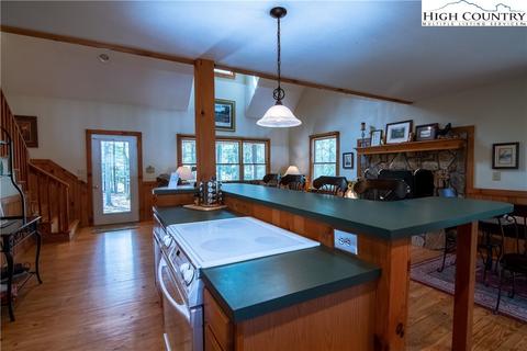 537 County Downs, Glade Valley, NC 28627 photo 9
