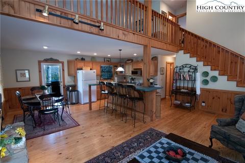 537 County Downs, Glade Valley, NC 28627 photo 3