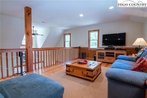 537 County Downs, Glade Valley, NC 28627 photo 12