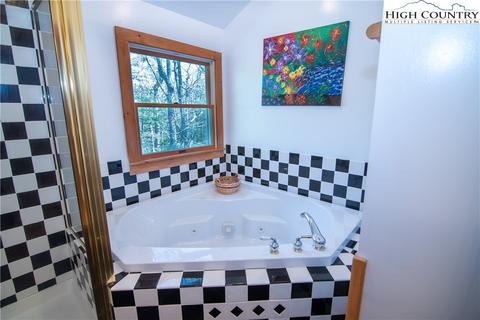 537 County Downs, Glade Valley, NC 28627 photo 15