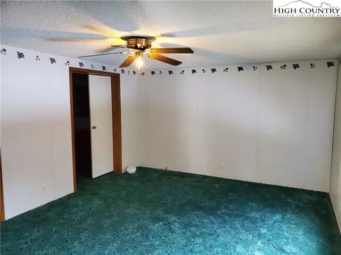507 Henry Powers Rd, Lansing, NC 28643 photo 5