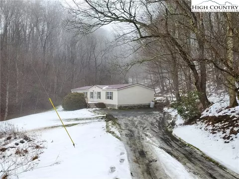 507 Henry Powers Rd, Lansing, NC 28643 photo 1