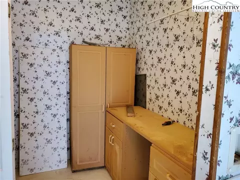 507 Henry Powers Rd, Lansing, NC 28643 photo 11