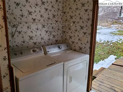 507 Henry Powers Rd, Lansing, NC 28643 photo 12