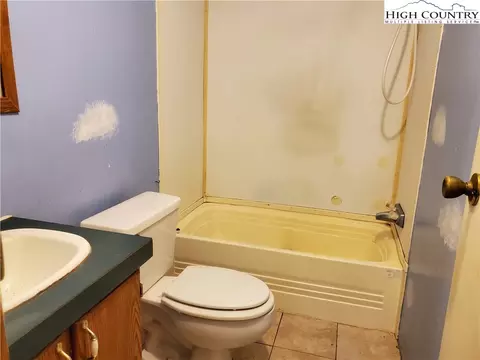 507 Henry Powers Rd, Lansing, NC 28643 photo 15