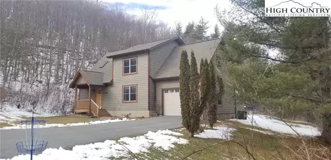 170 Brady Ln, Deep Gap, NC 28618 photo 2