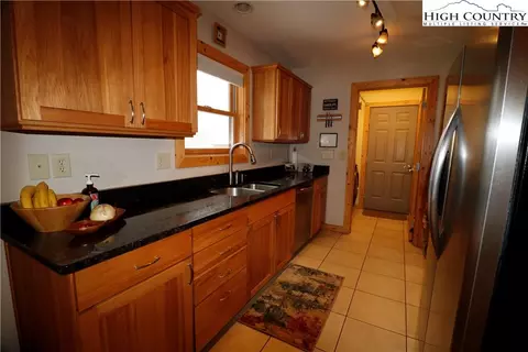 170 Brady Ln, Deep Gap, NC 28618 photo 25
