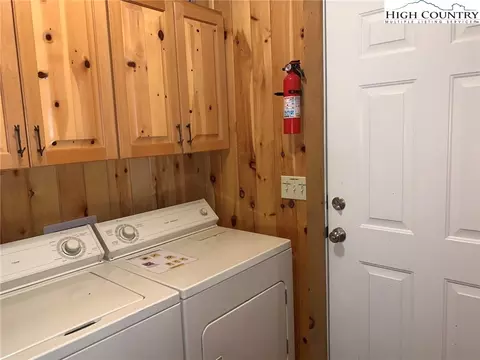 294 Hawks Lake Dr, Seven Devils, NC 28604 photo 25