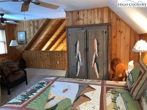 294 Hawks Lake Dr, Seven Devils, NC 28604 photo 17