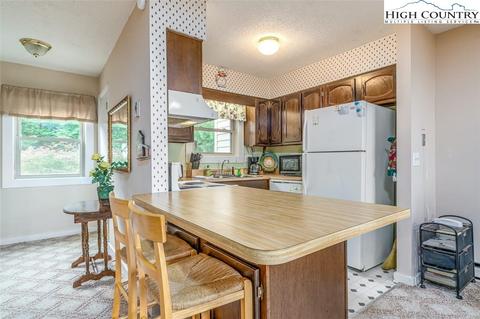301 Mariah Cir #E-19, Beech Mountain, NC 28604 photo 15