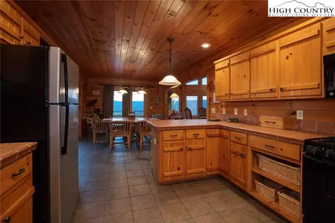 357 Outback Rd, Ferguson, NC 28624 photo 9