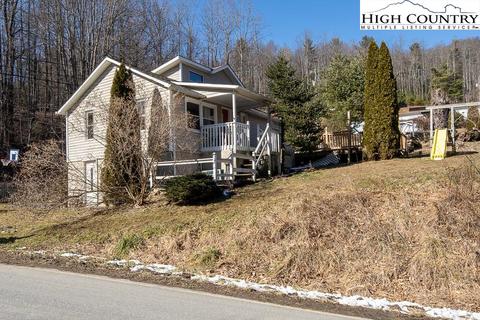 1321 Orchard Rd, Deep Gap, NC 28618 photo 2