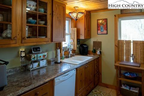 1321 Orchard Rd, Deep Gap, NC 28618 photo 13
