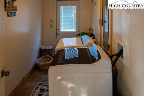 1321 Orchard Rd, Deep Gap, NC 28618 photo 21