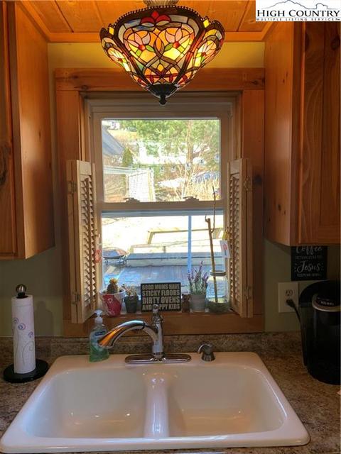 1321 Orchard Rd, Deep Gap, NC 28618 photo 14