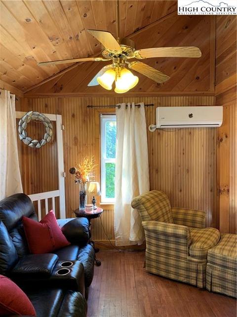 1321 Orchard Rd, Deep Gap, NC 28618 photo 6
