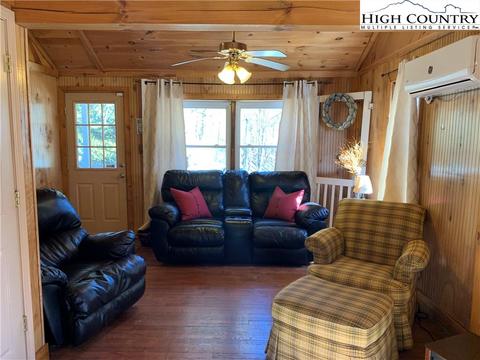 1321 Orchard Rd, Deep Gap, NC 28618 photo 4