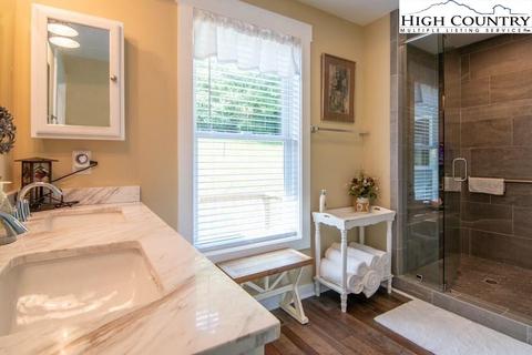 906 Collins Rd, Sparta, NC 28675 photo 15