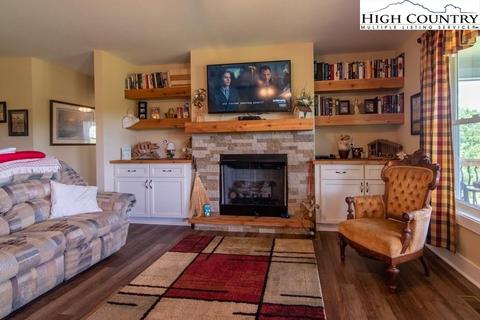906 Collins Rd, Sparta, NC 28675 photo 7