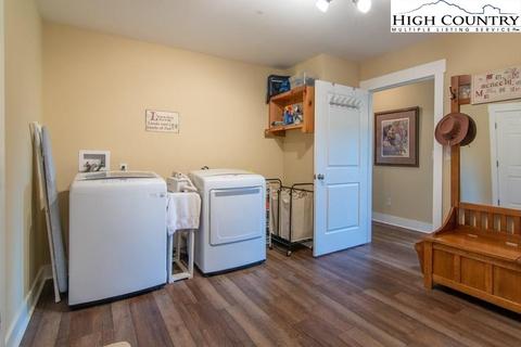 906 Collins Rd, Sparta, NC 28675 photo 11