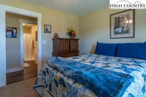 906 Collins Rd, Sparta, NC 28675 photo 13
