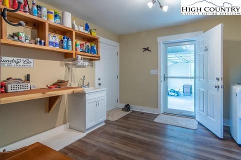 906 Collins Rd, Sparta, NC 28675 photo 10
