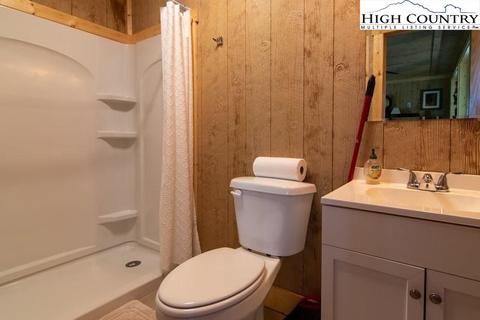 906 Collins Rd, Sparta, NC 28675 photo 30
