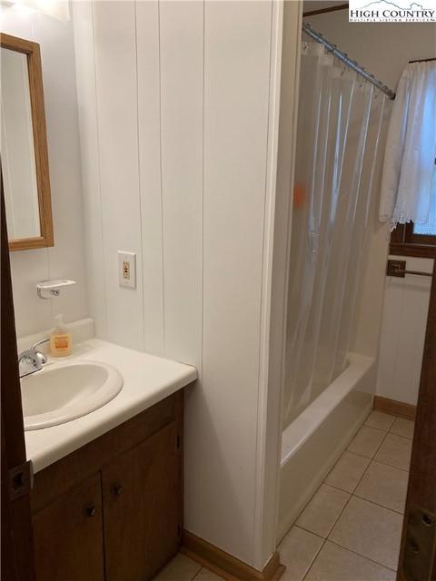 242 Hemlock Loop, Newland, NC 28657 photo 12
