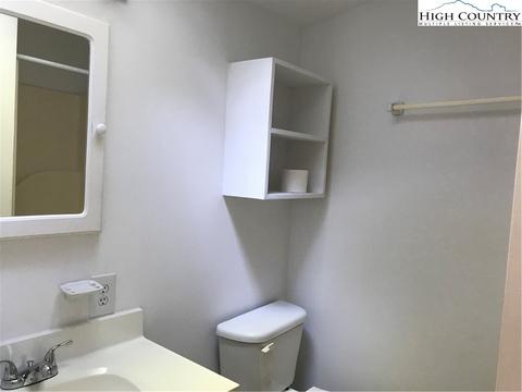 242 Hemlock Loop, Newland, NC 28657 photo 10