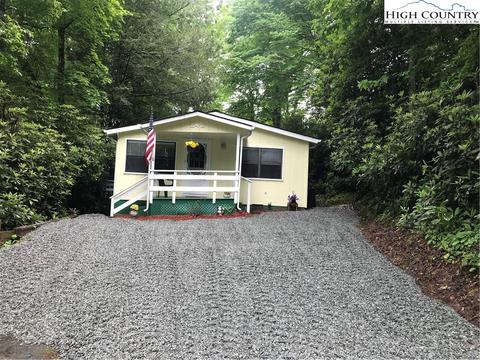 242 Hemlock Loop, Newland, NC 28657 photo 2