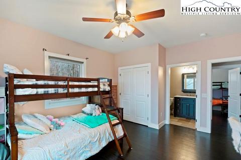 125 Meadowview Ct, Seven Devils, NC 28604 photo 18