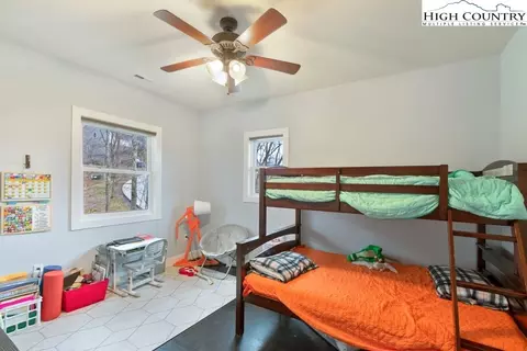 125 Meadowview Ct, Seven Devils, NC 28604 photo 20