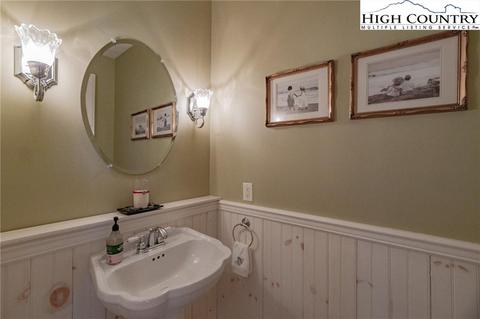 143 High Knob Rd, Deep Gap, NC 28618 photo 36