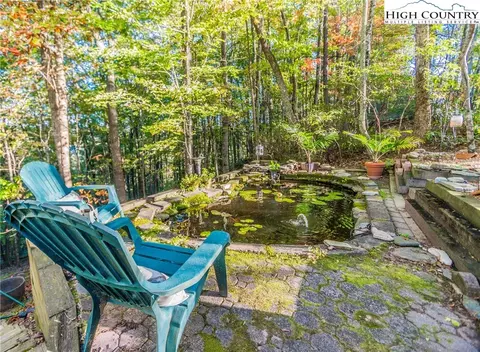 143 High Knob Rd, Deep Gap, NC 28618 photo 6
