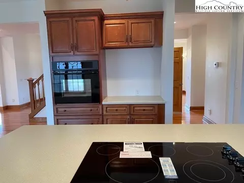 365 Highpoint Ln, Independence, VA 24348 photo 7