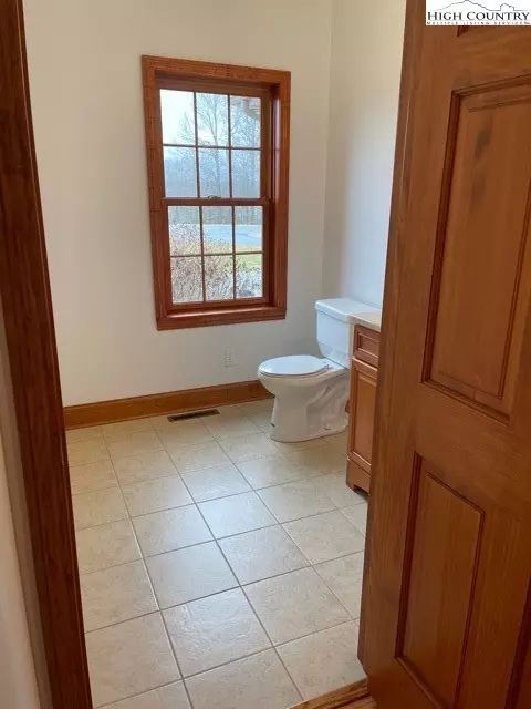 365 Highpoint Ln, Independence, VA 24348 photo 24