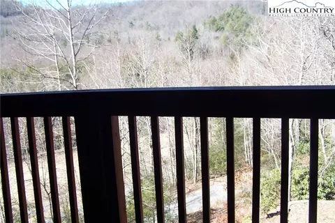 3545 Wildcat Rd, Deep Gap, NC 28618 photo 10