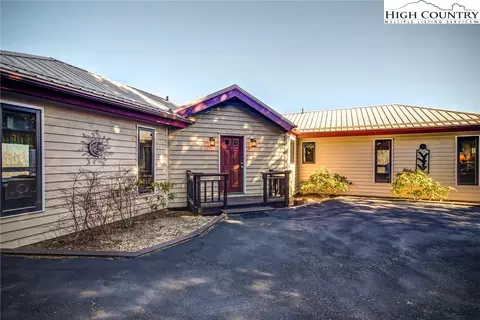 501 Skiview Rd, Seven Devils, NC 28604 photo 7