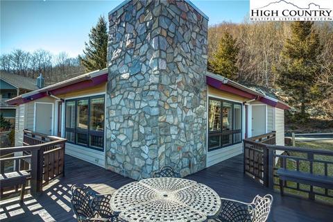 501 Skiview Rd, Seven Devils, NC 28604 photo 4