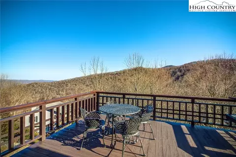 501 Skiview Rd, Seven Devils, NC 28604 photo 3