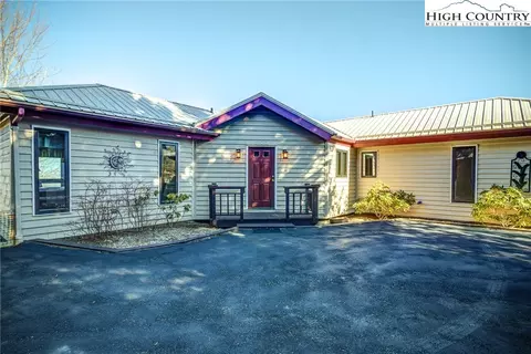 501 Skiview Rd, Seven Devils, NC 28604 photo 23